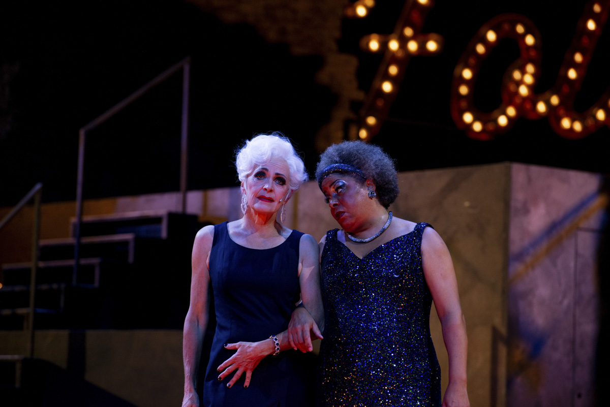 »Follies« am Hessischen Staatstheater Wiesbaden